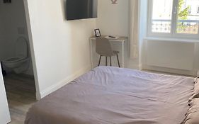 Chambre, Salle De Bain Privee, Louhans Centre Ville